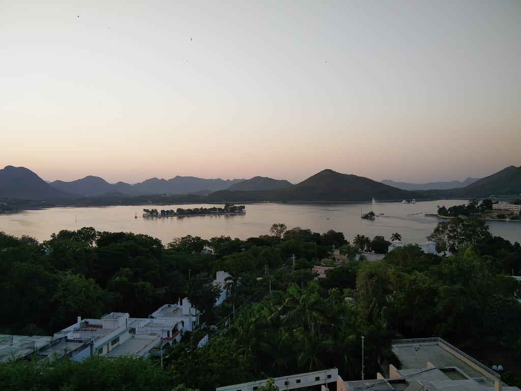 Hotel Hilltop Palace 3*