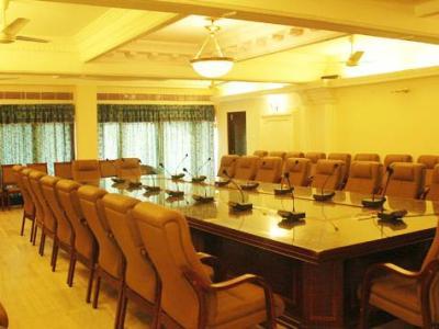 Hotel Hilltop Palace 3*