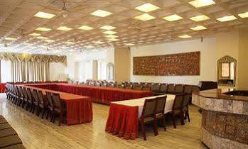 Hotel Hilltop Palace