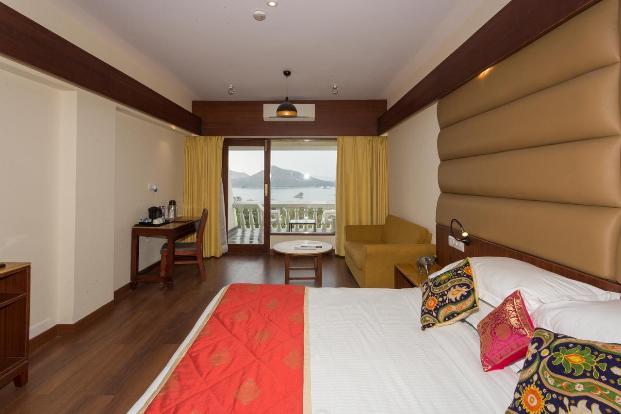 Hotel Hilltop Palace Udaipur