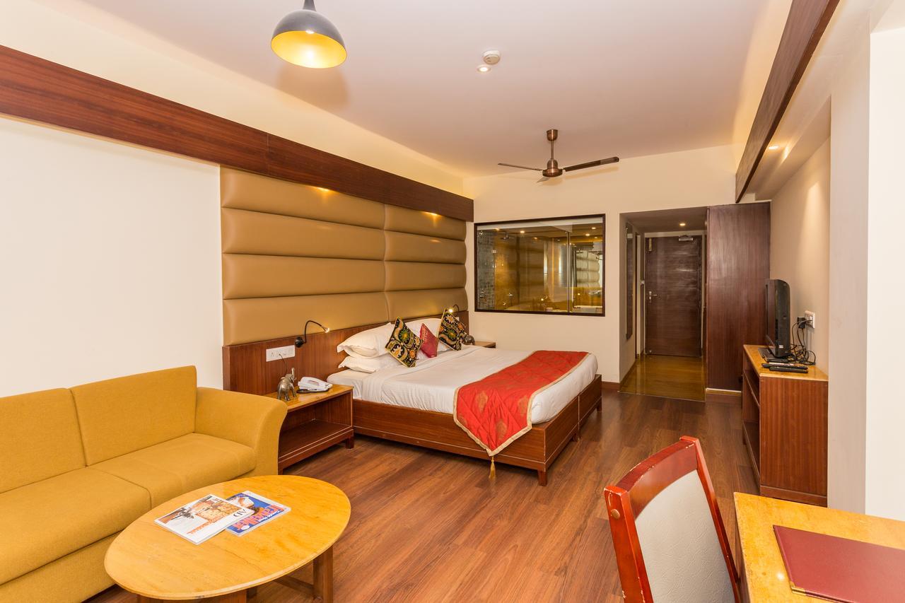 Hilltop Palace 3* Udaipur