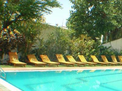 Hilltop Palace 3*
